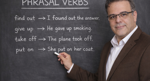 افعال دو کلمه ای و روش یادگیری آن ها