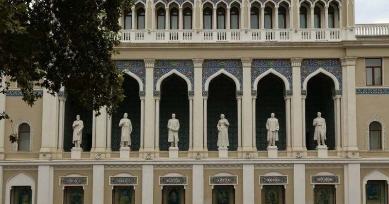 موزه ادبیات نظامی باکو