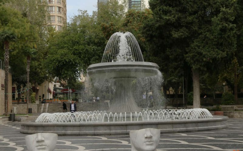 میدان فواره باکو