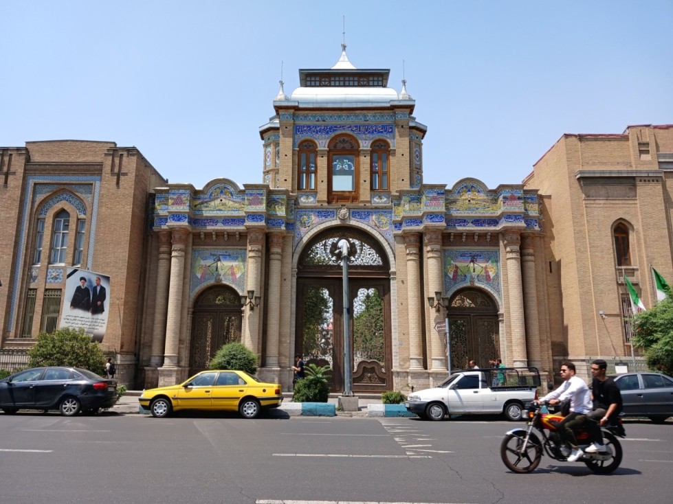 ورودی موزه ملی ایران